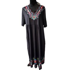 Made With Love Womens Black Floral Boarder Pullover Short Sleeve Dress‎ NWT